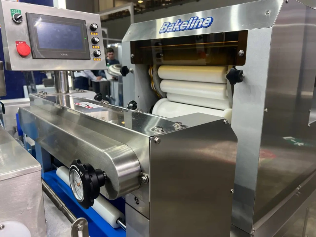 Линия для дрожжевых и слоеных изделий с начинкой и без Bakeline GF-250